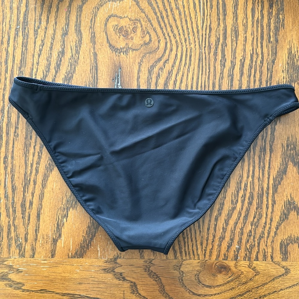 LULULEMON bikini w/ reversible bottoms - Picture 7 of 8